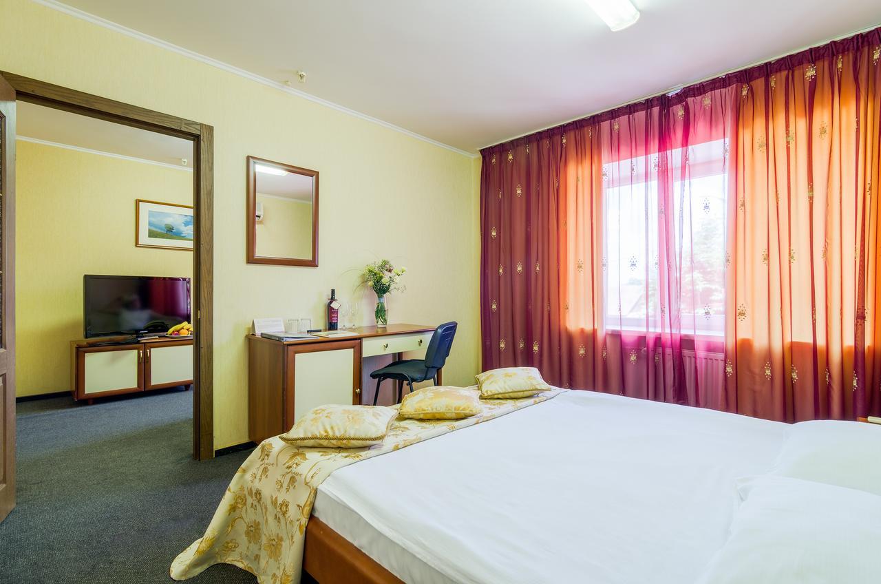 Raziotel Krzywy Róg Zewnętrze zdjęcie